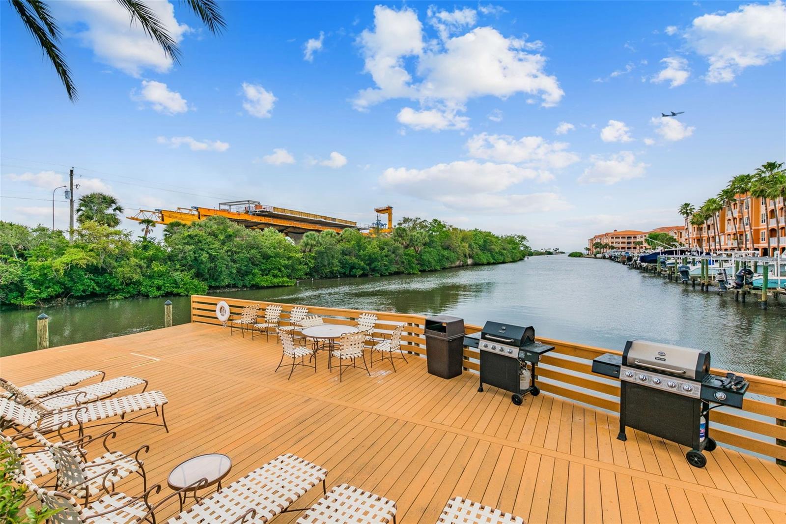 CULBREATH KEY BAYSIDE CONDOMIN - Residential