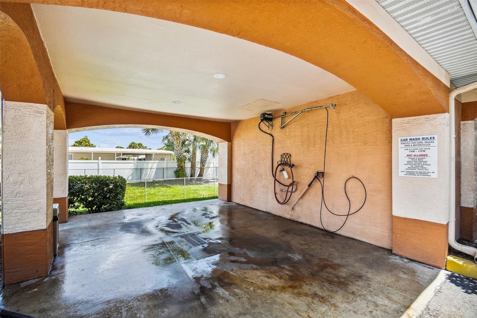 CULBREATH KEY BAYSIDE CONDOMIN - Residential