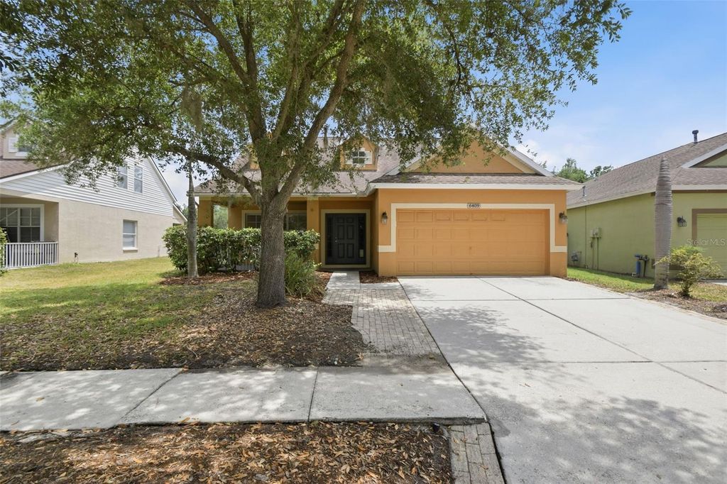 Photo of 6409 Bridgecrest Drive, Lithia, FL 33547 (MLS # O6404344)