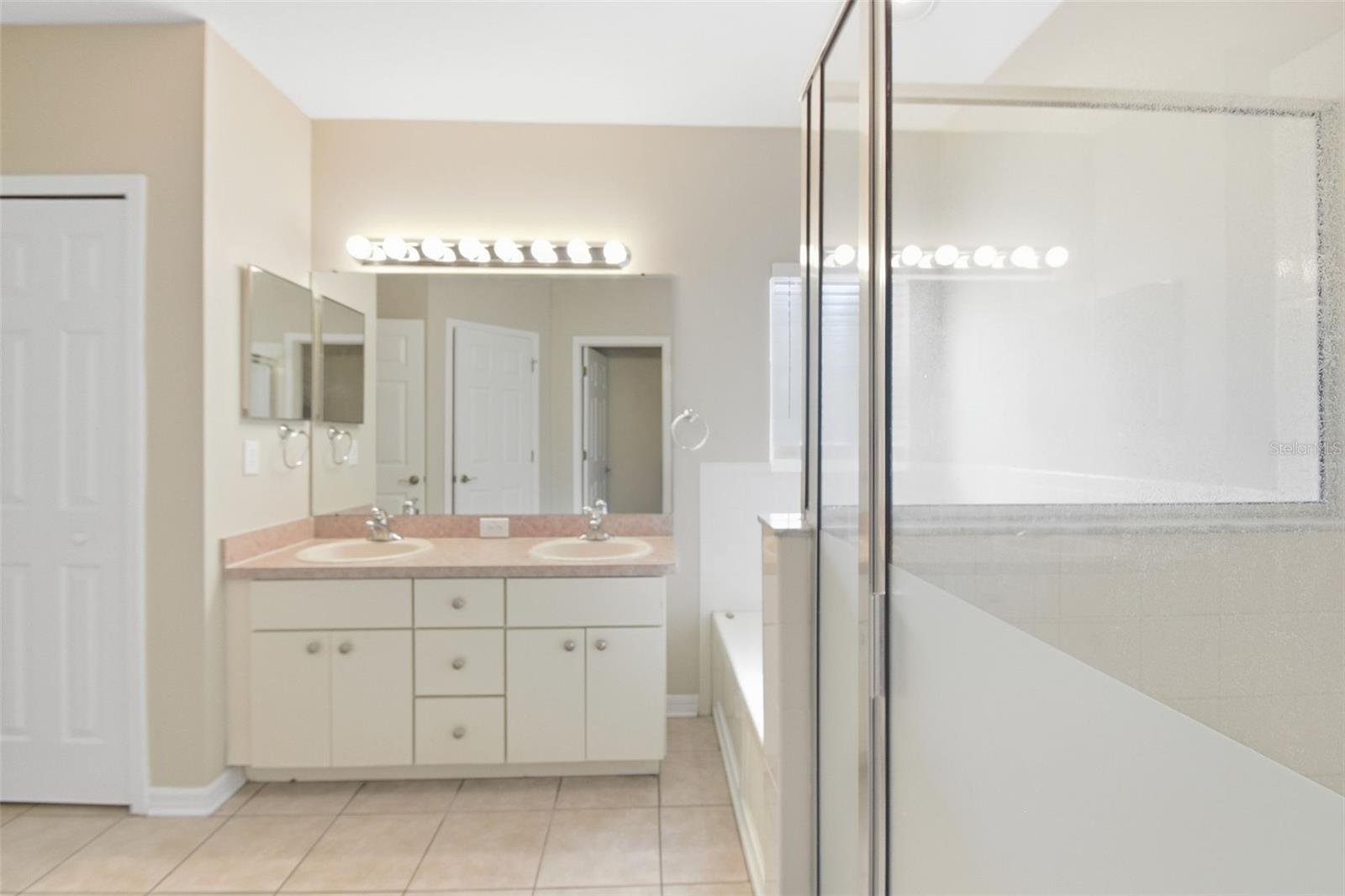 FISHHAWK RANCH PH 2 PRCL - Residential