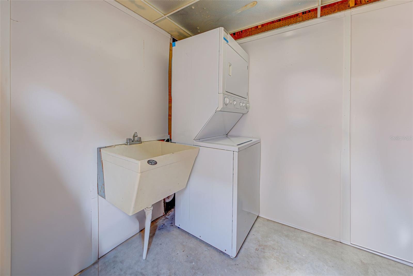 BIRD BAY I - Residential