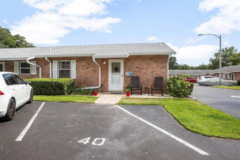 A home in DELAND