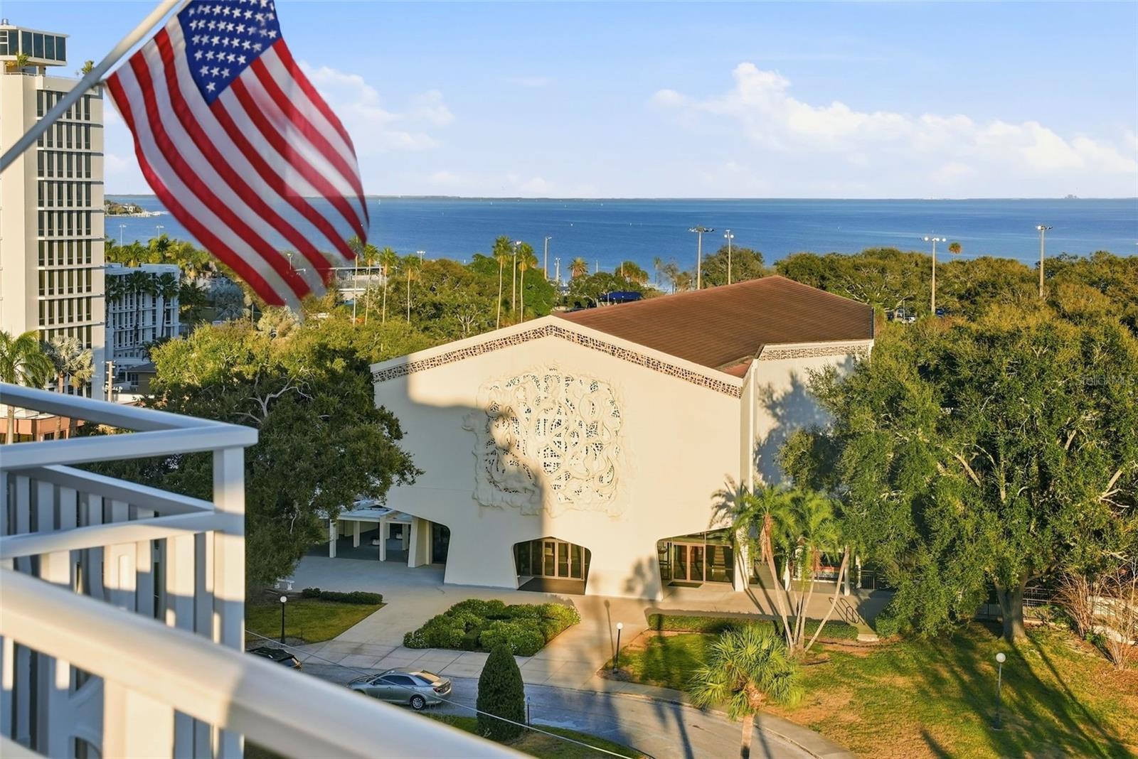 700 BEACH DRIVE NE 302