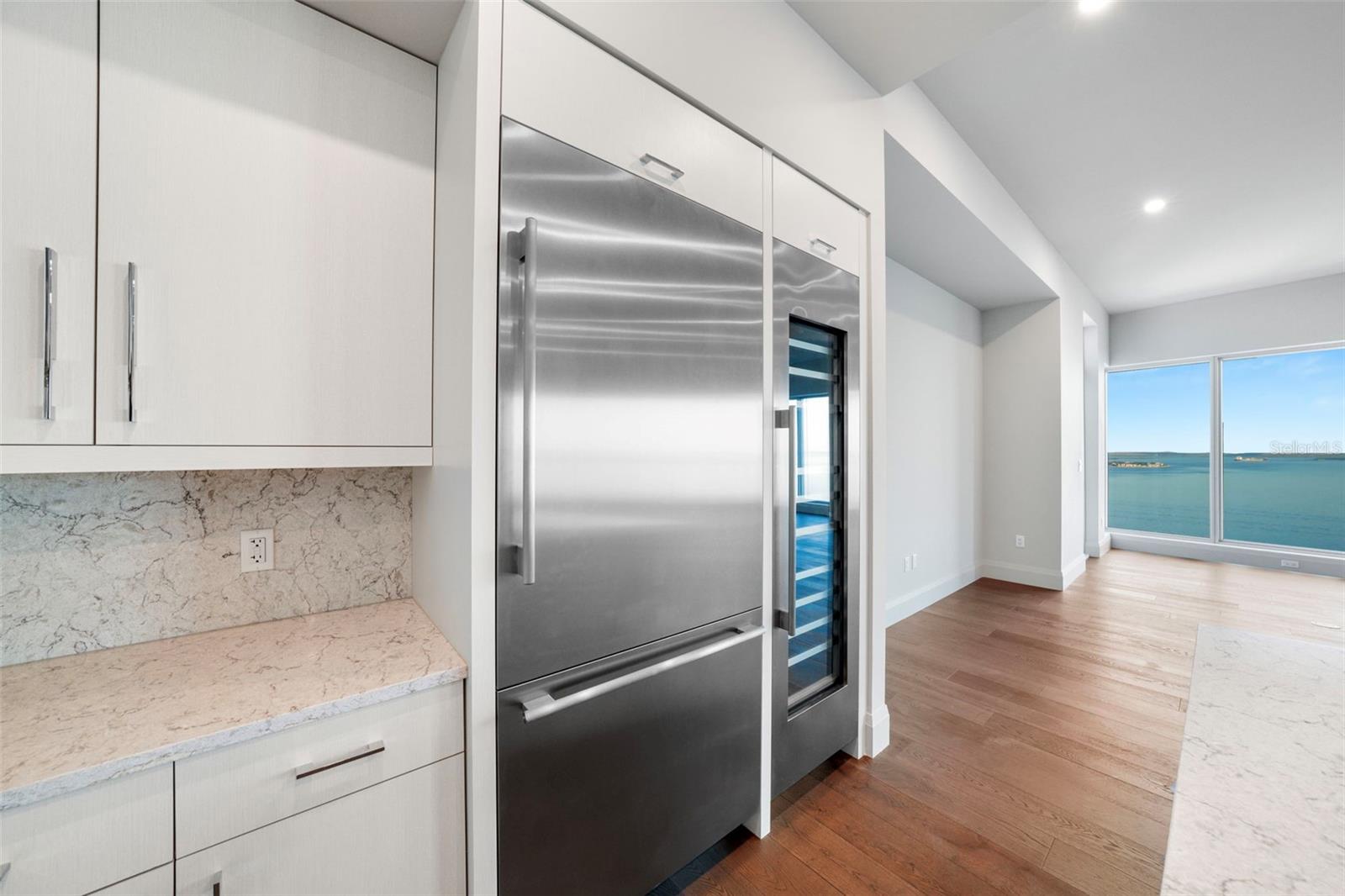 ALTURA BAYSHORE - Residential