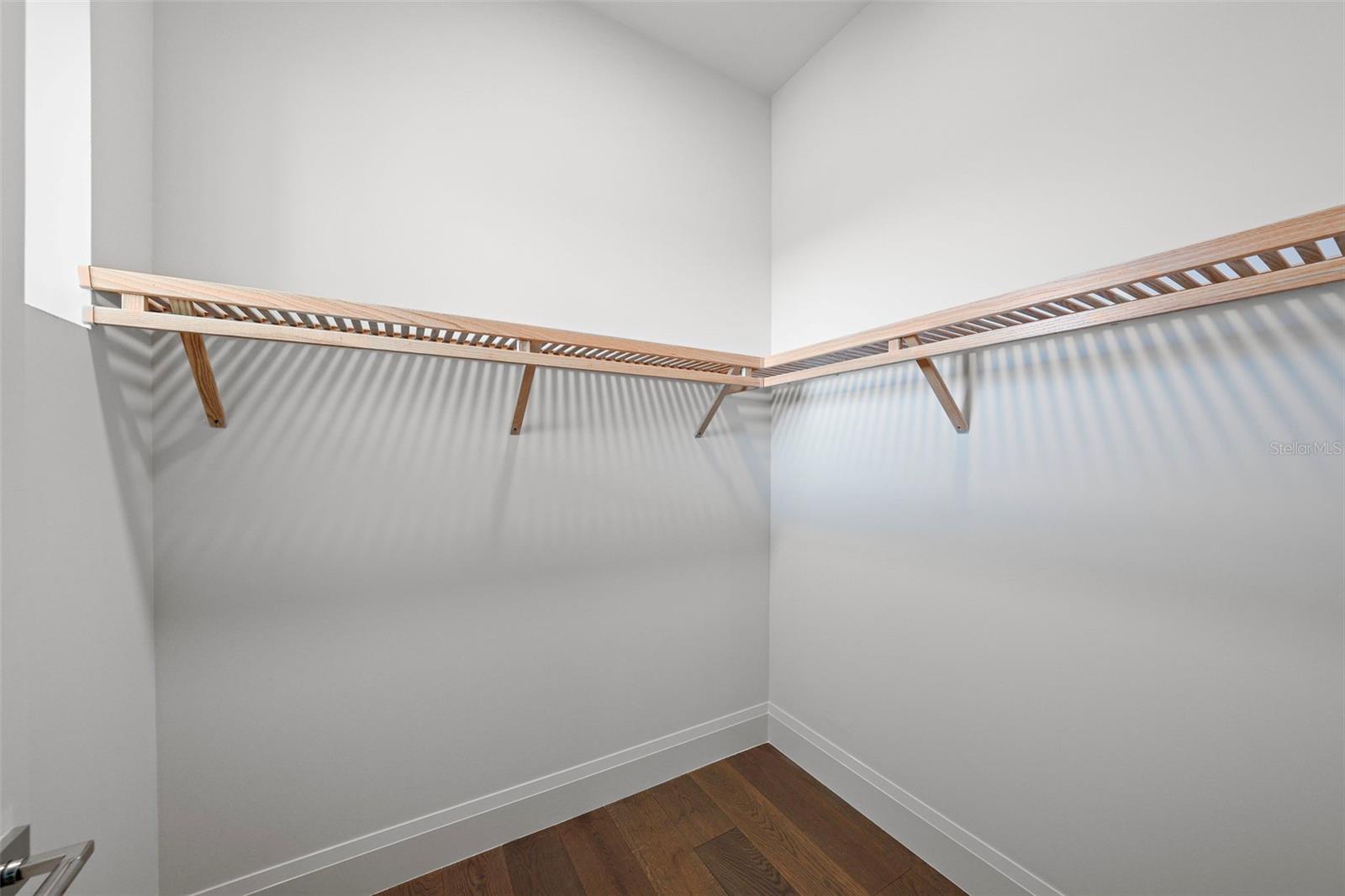 ALTURA BAYSHORE - Residential