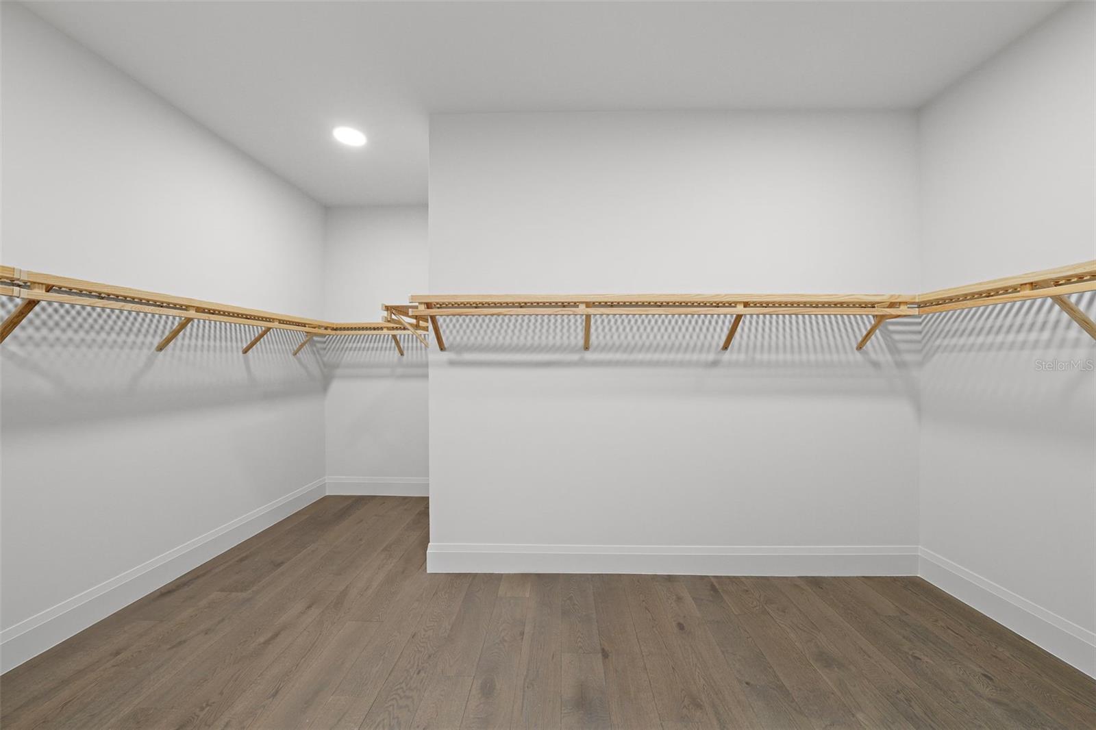 ALTURA BAYSHORE - Residential