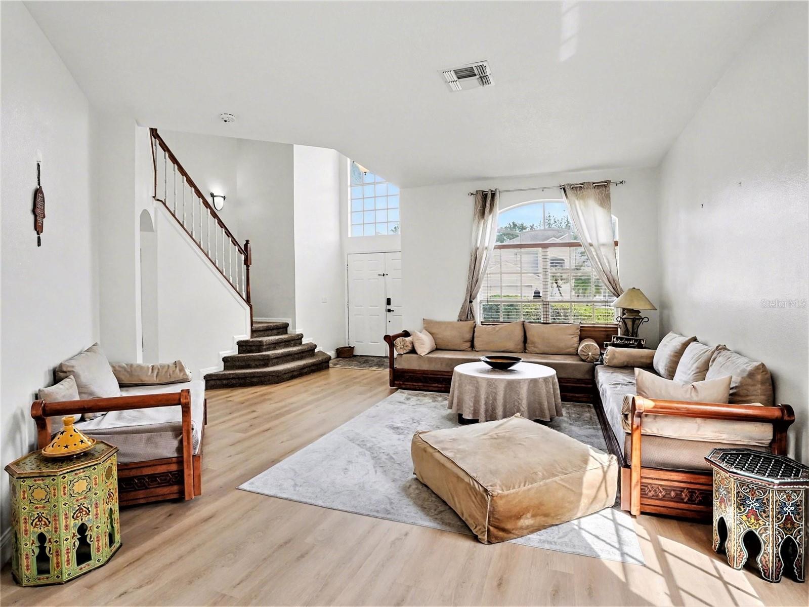 4992 HOOK HOLLOW CIRCLE