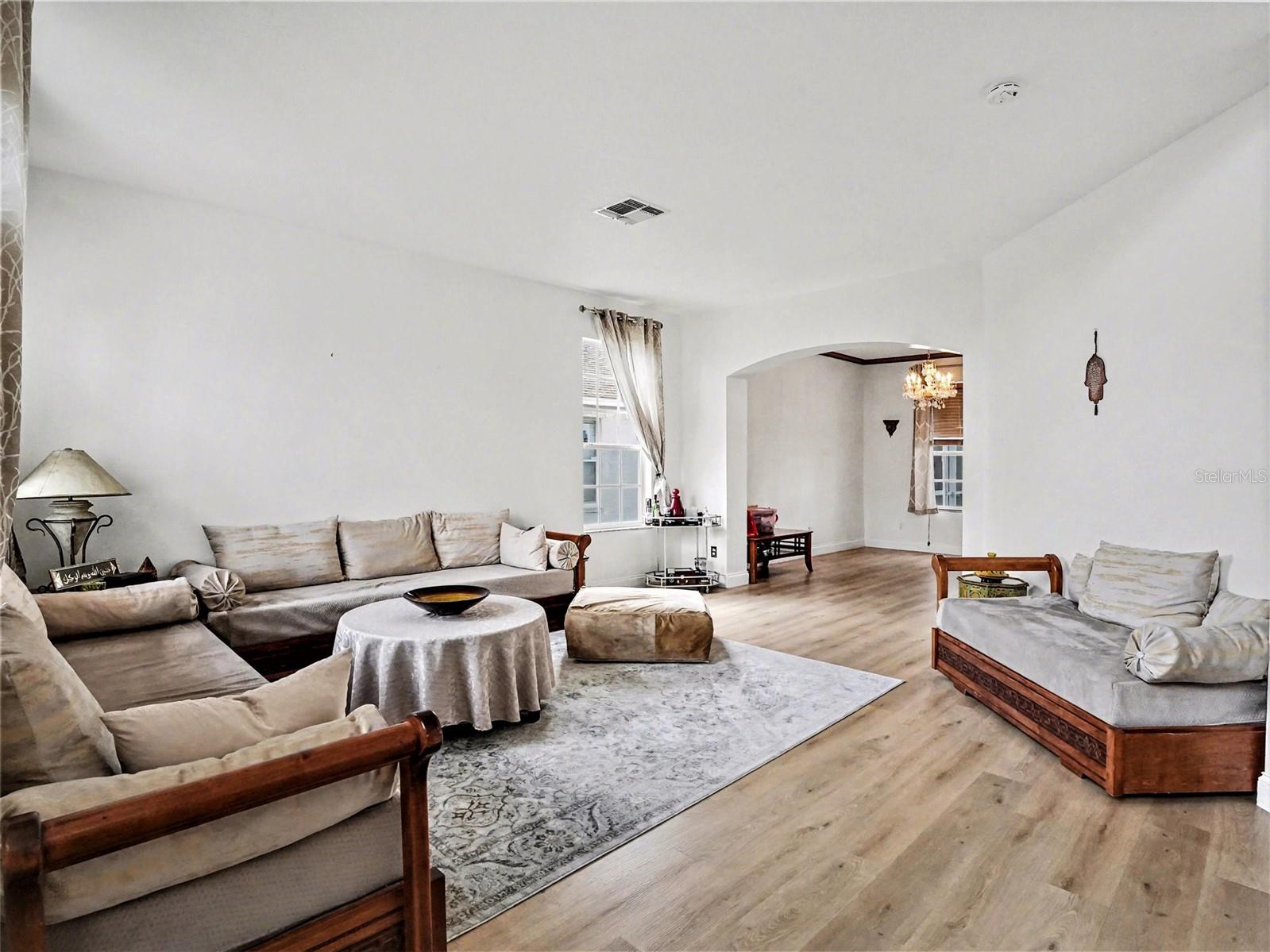 4992 HOOK HOLLOW CIRCLE