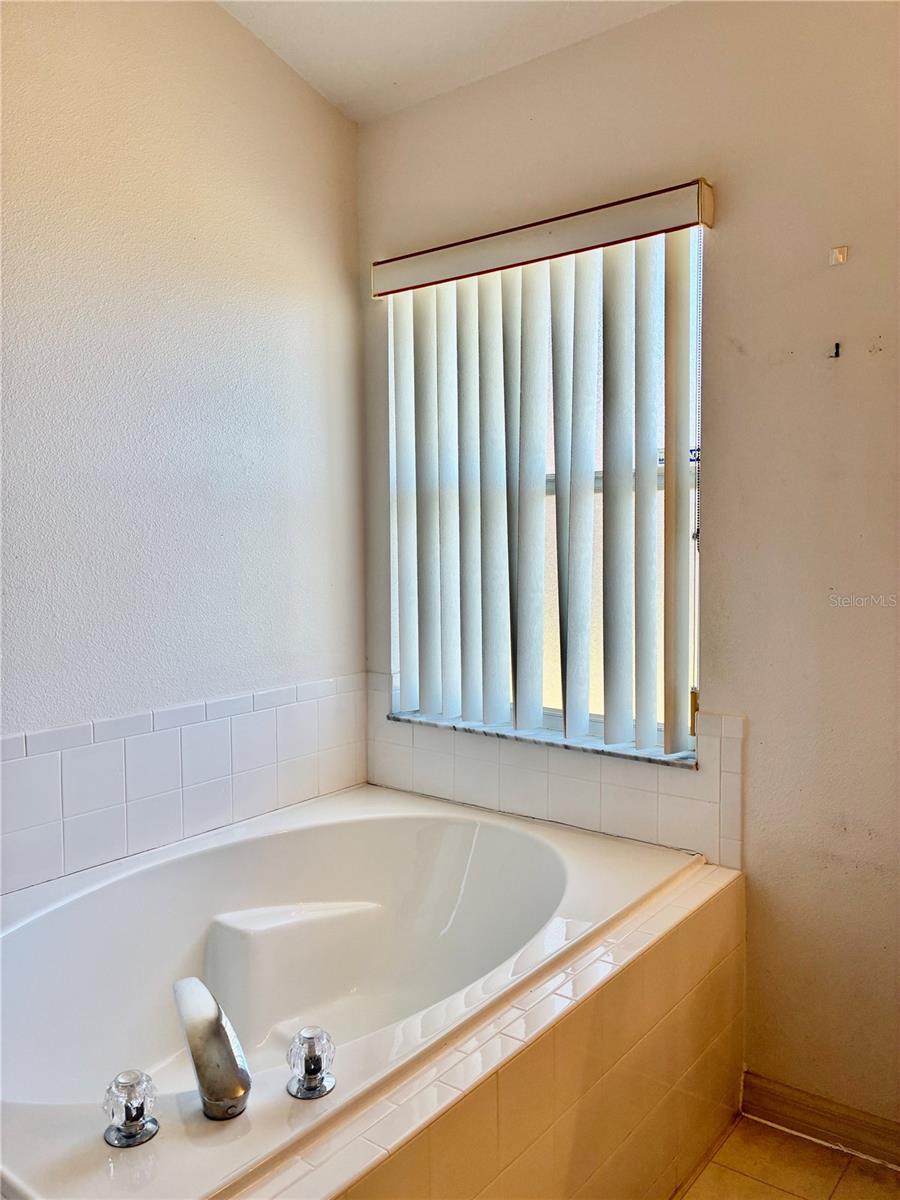 LONG LAKE HILLS - Residential