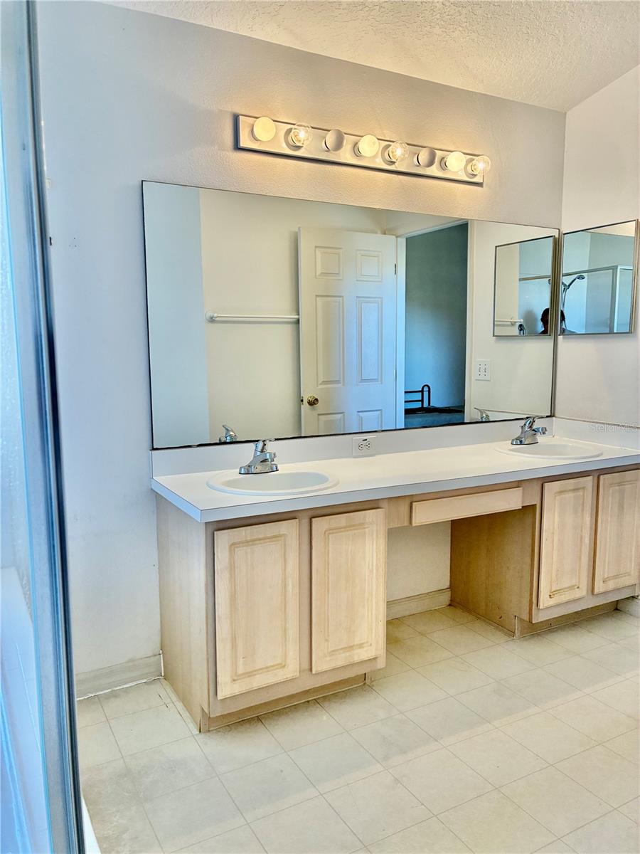 LONG LAKE HILLS - Residential