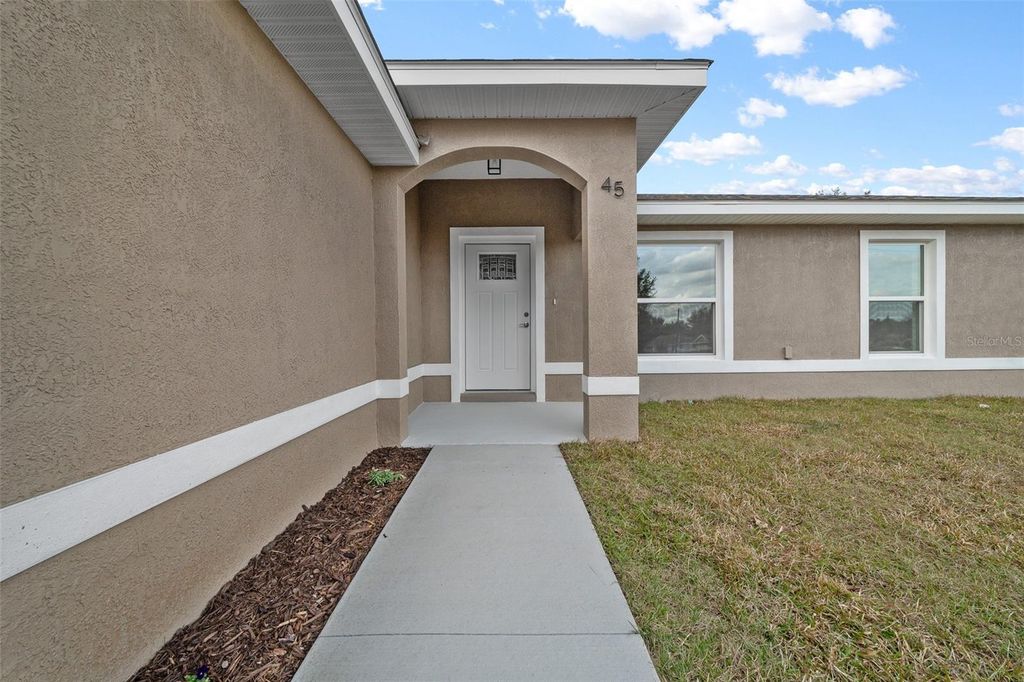 Photo of 7 Walnut Place, Ocala, FL 34480 (MLS # OM702082)