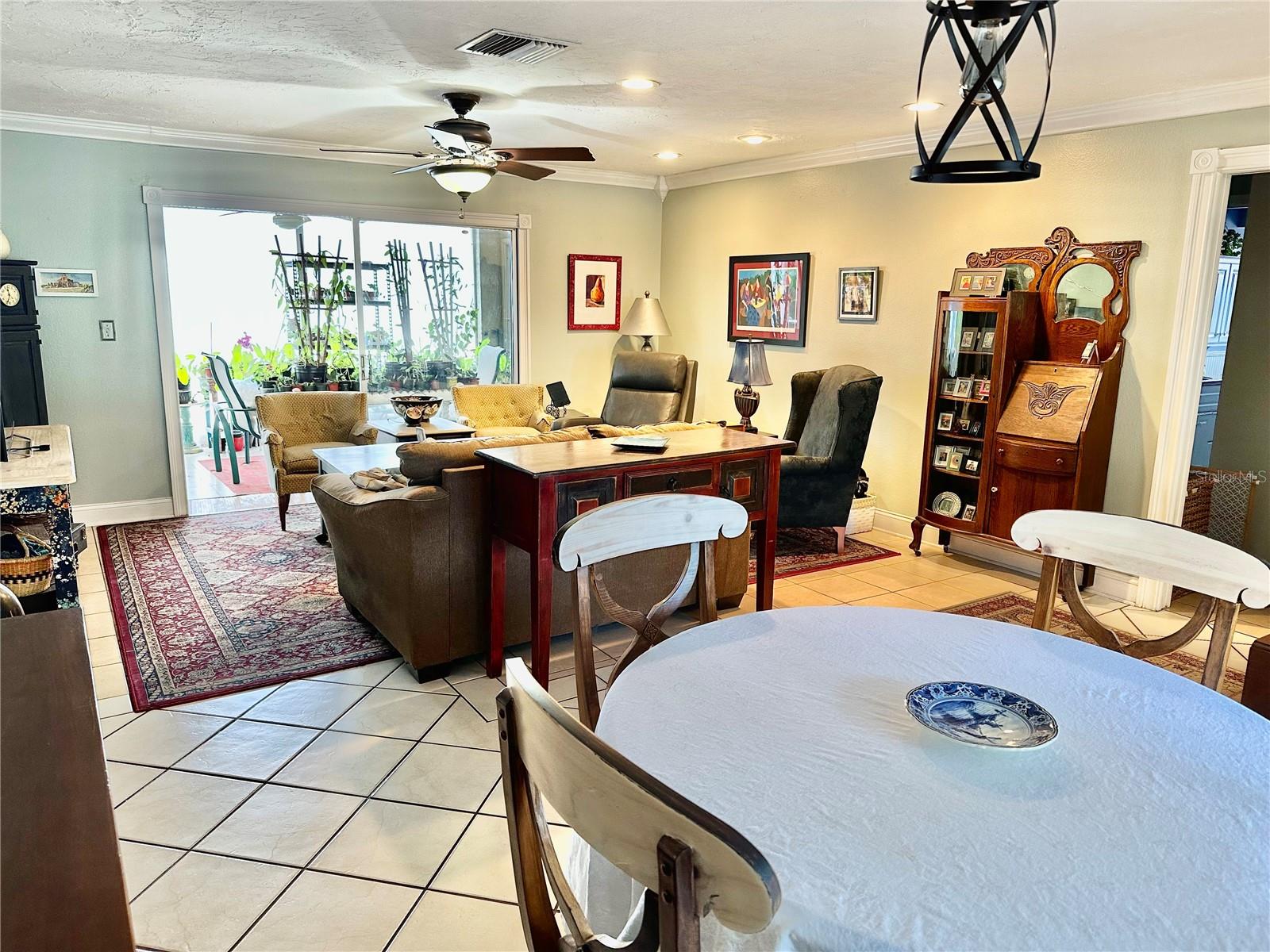 1805 SPRINGWOOD DRIVE