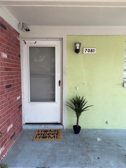 Photo of 7081 Balboa Drive #7081, Orlando, FL 32818 (MLS # O6449132)