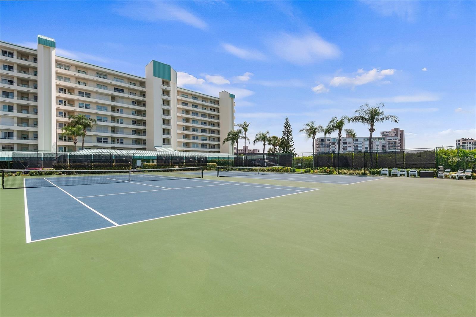 HARBOURSIDE CONDO - Residential