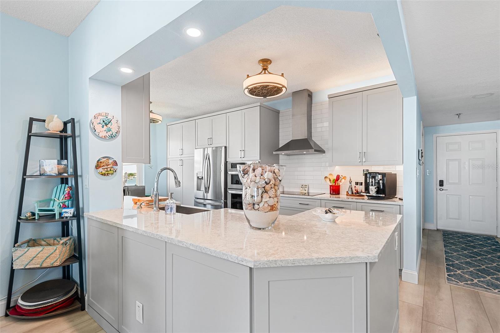 HARBOURSIDE CONDO - Residential