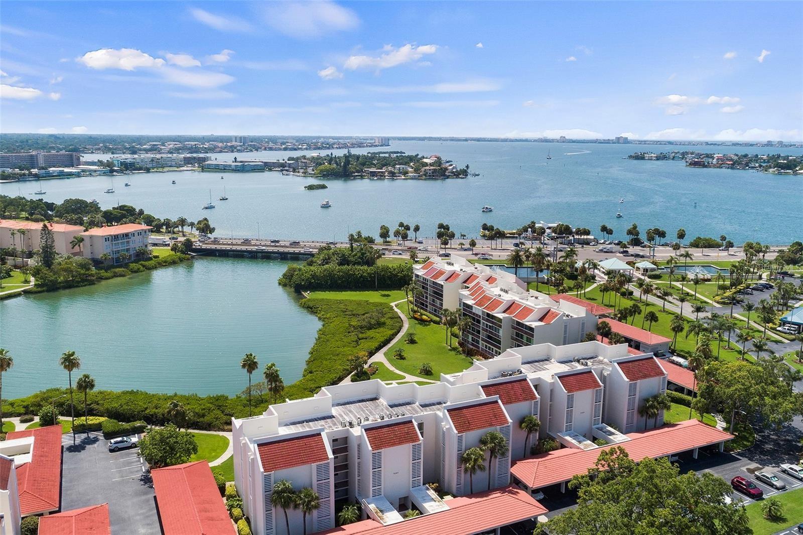 HARBOURSIDE CONDO - Residential