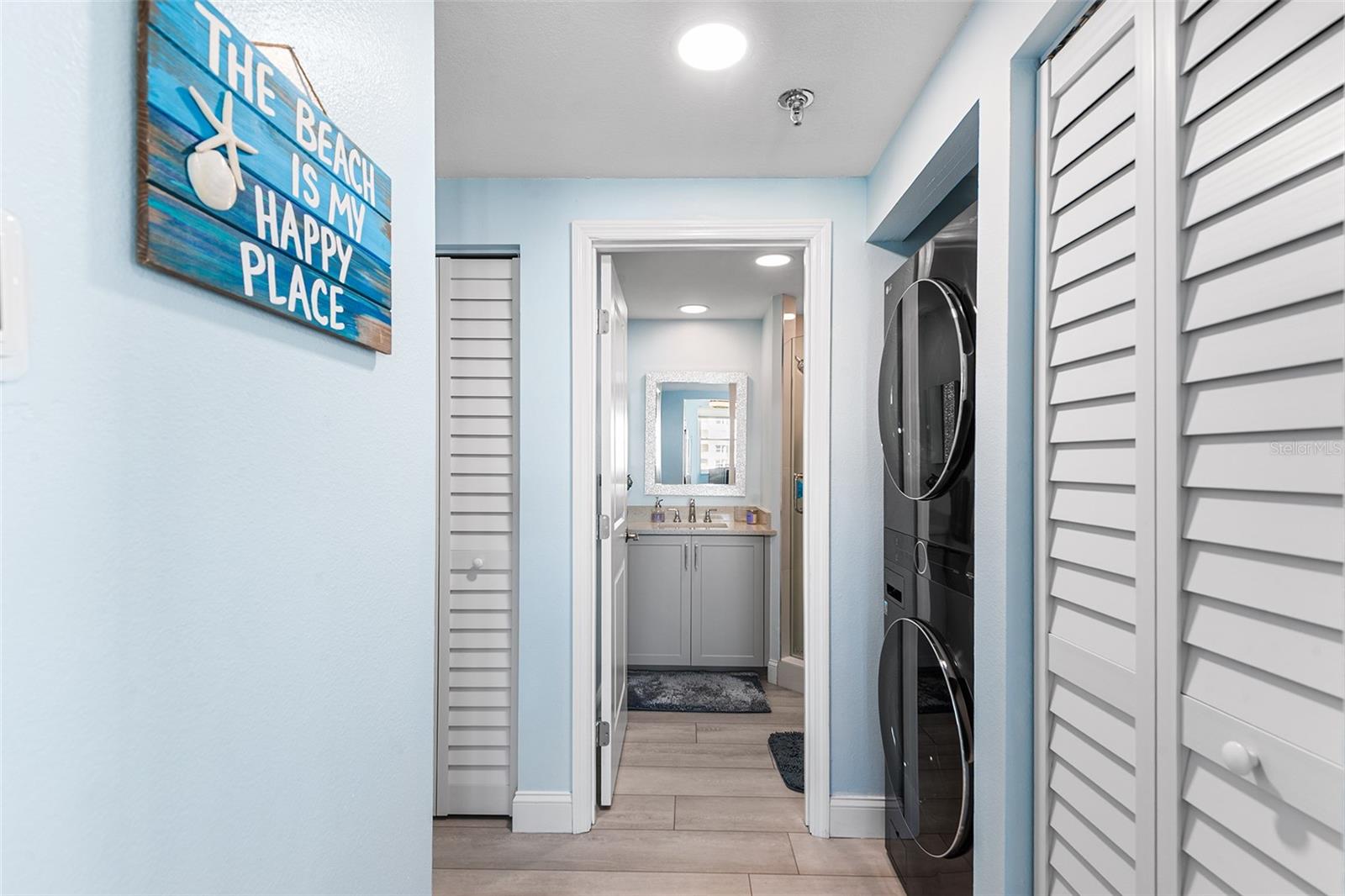 HARBOURSIDE CONDO - Residential