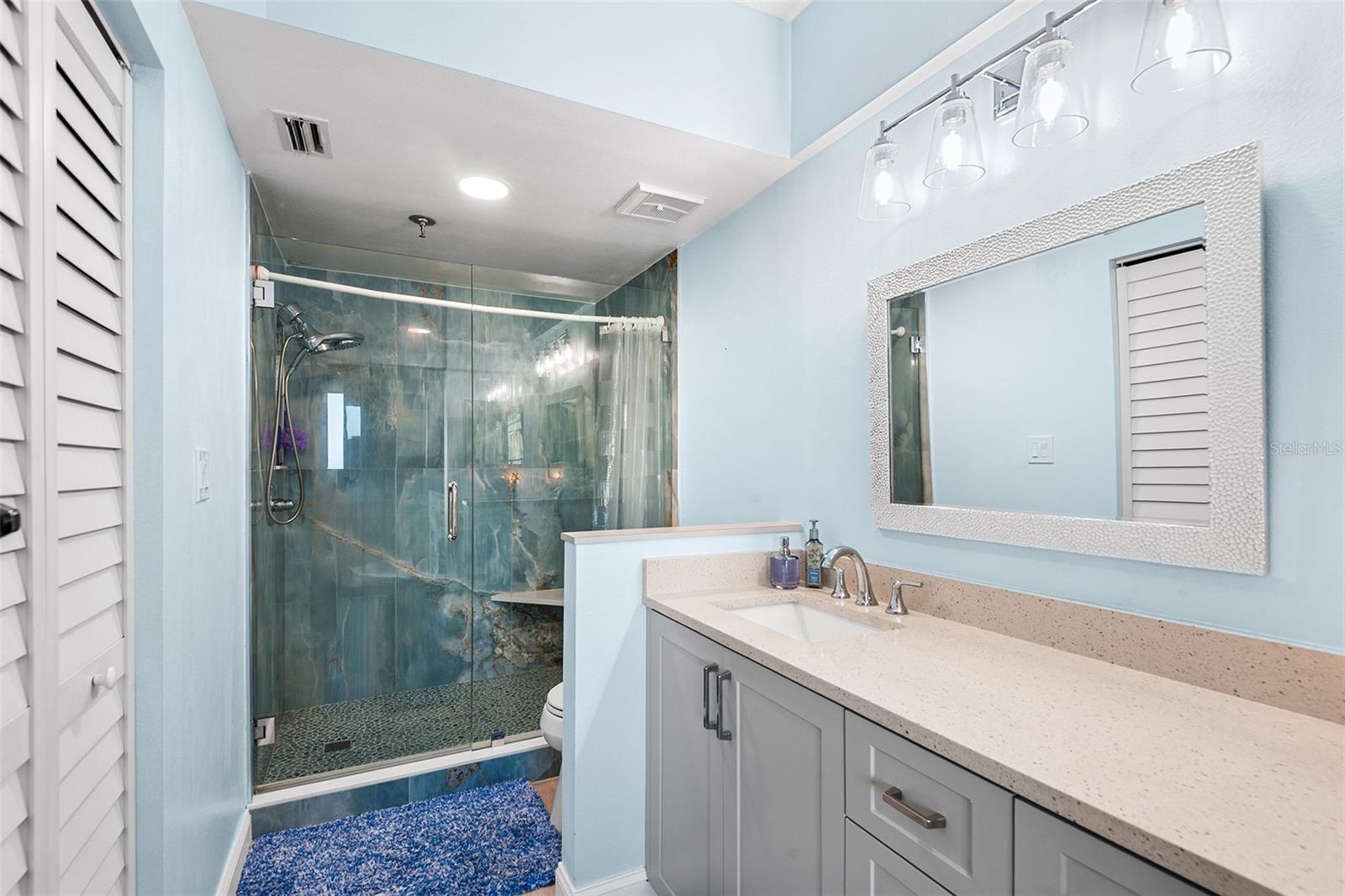 HARBOURSIDE CONDO - Residential