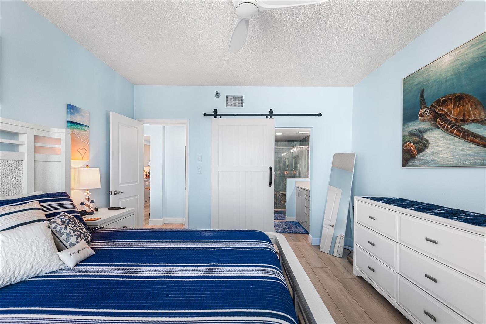 HARBOURSIDE CONDO - Residential