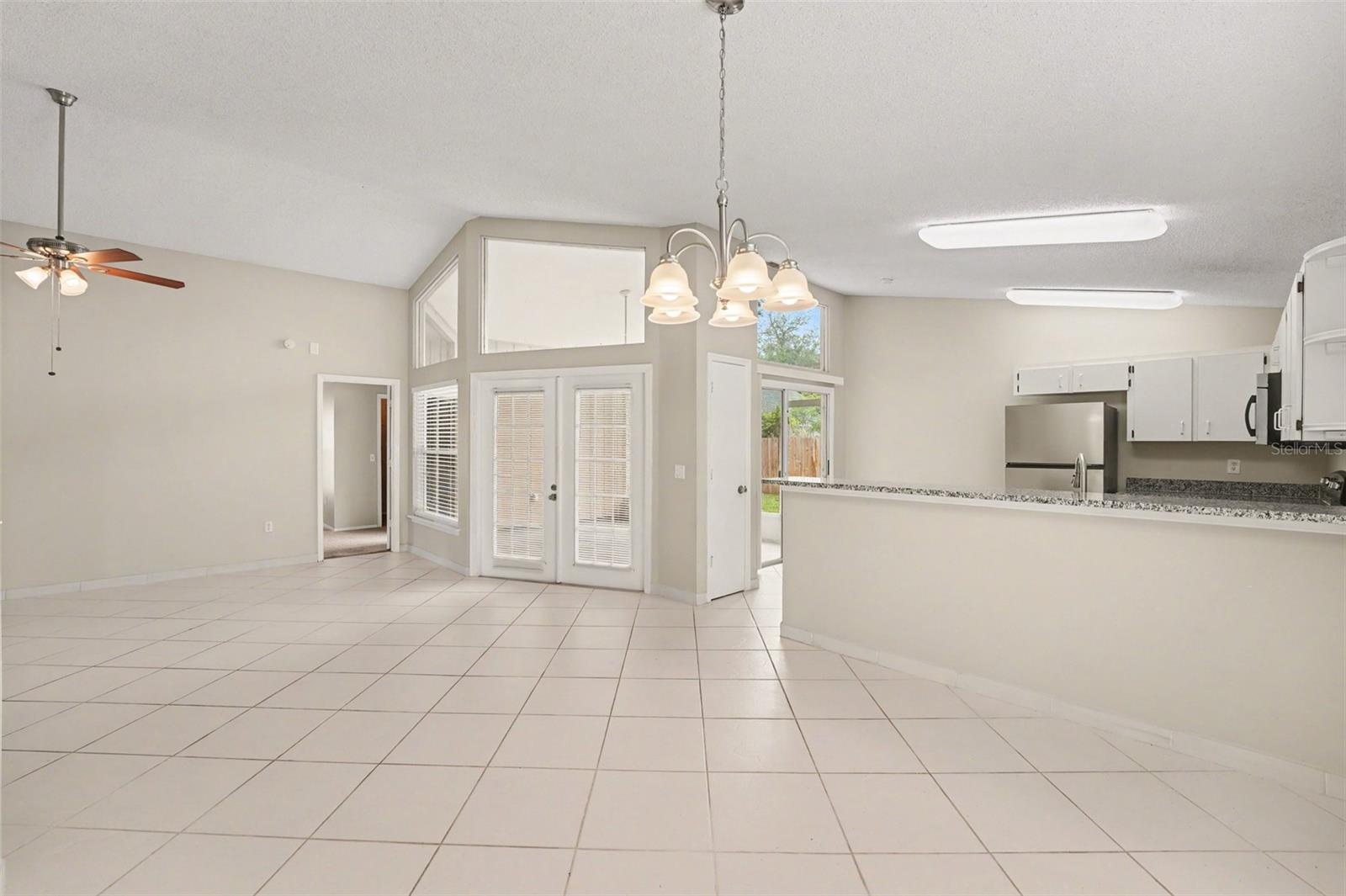 PLANTERS WALK - Residential