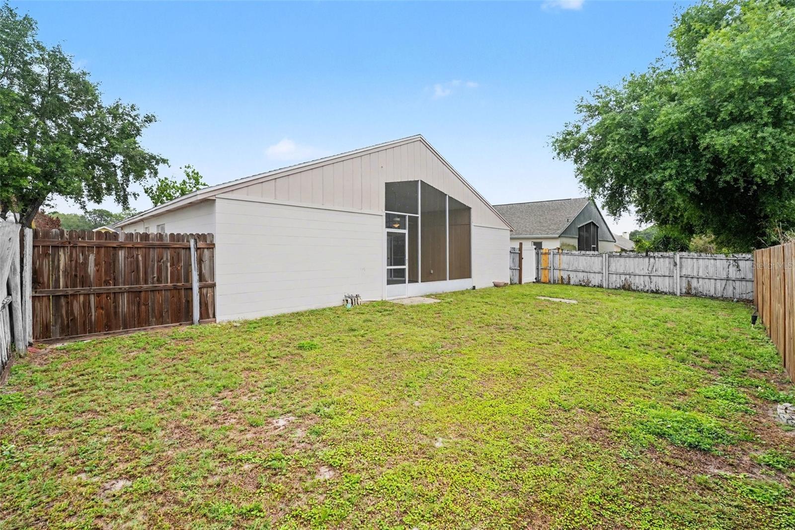 PLANTERS WALK - Residential