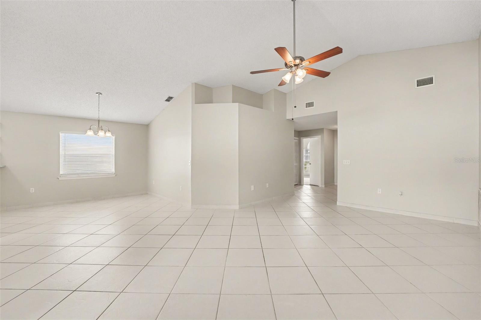 PLANTERS WALK - Residential