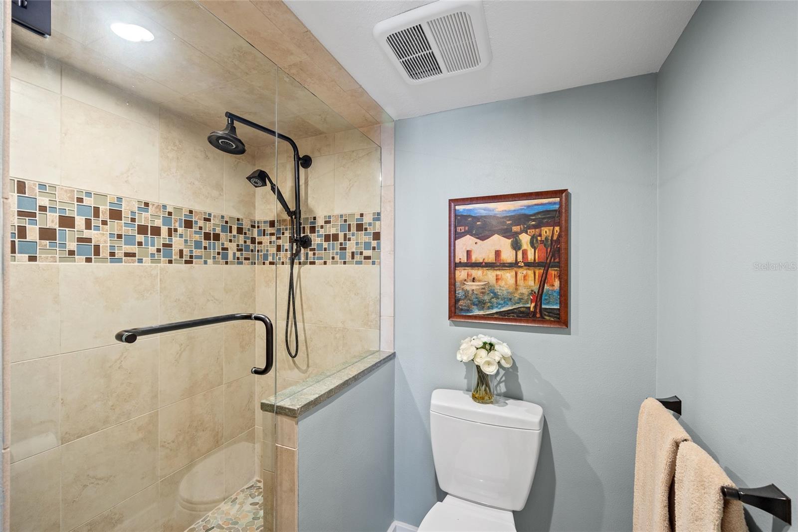 GOLDEN BEACH CONDO RESIDENCE - Residential