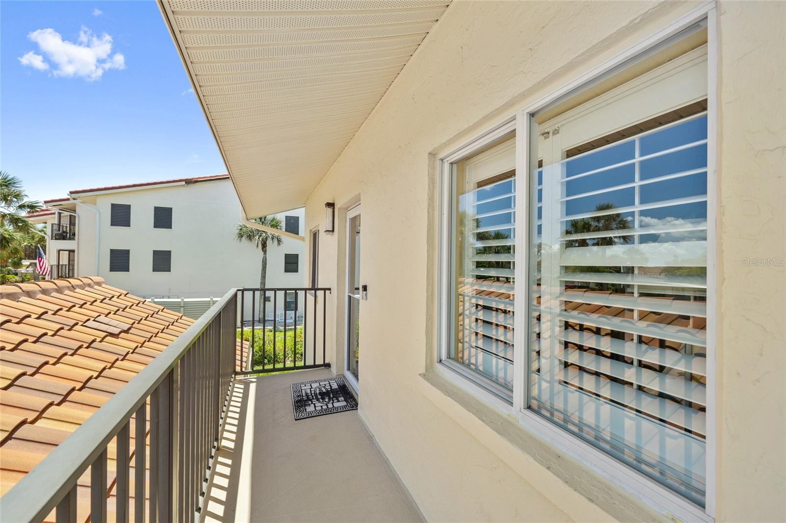 876 GOLDEN BEACH BOULEVARD 876