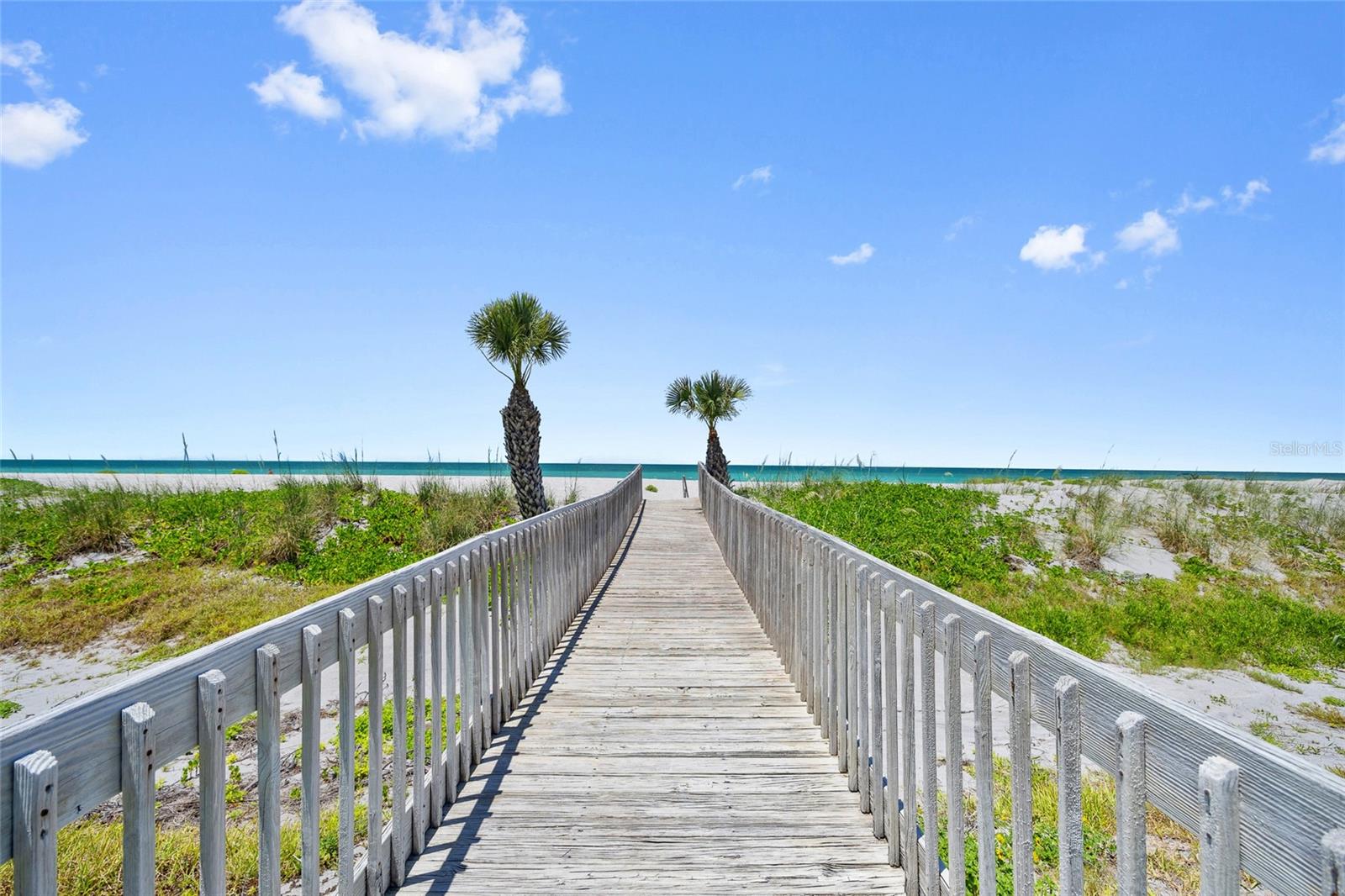 GOLDEN BEACH CONDO RESIDENCE - Residential