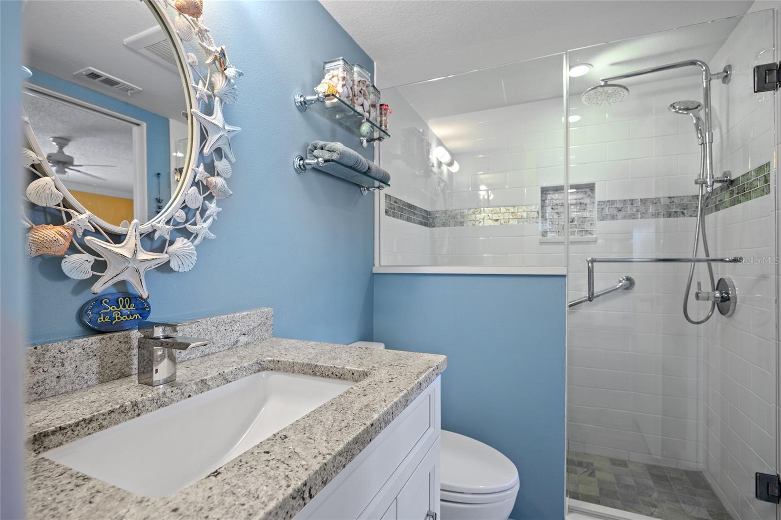GOLDEN BEACH CONDO RESIDENCE - Residential