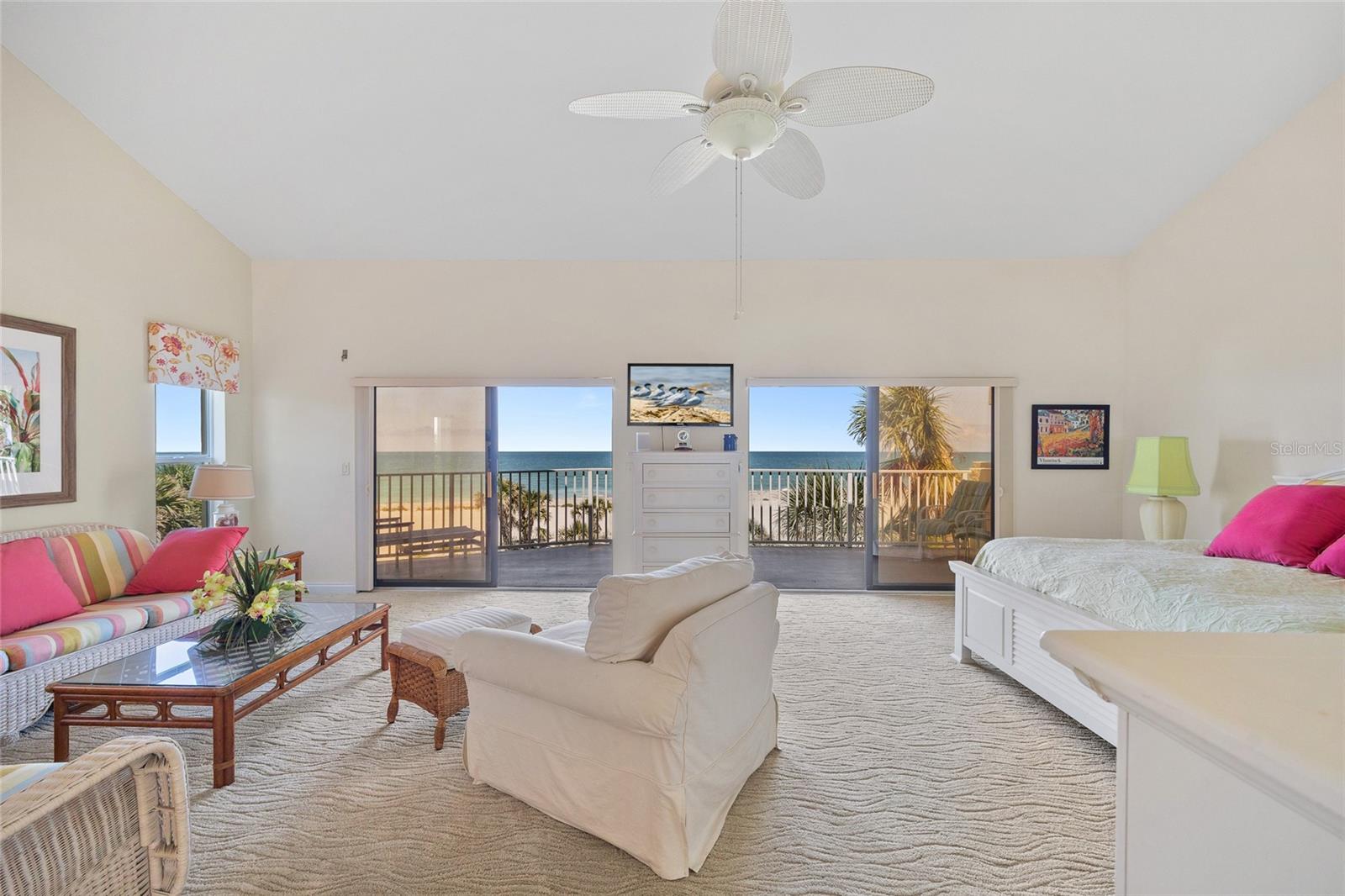 GOLDEN BEACH CONDO RESIDENCE - Residential