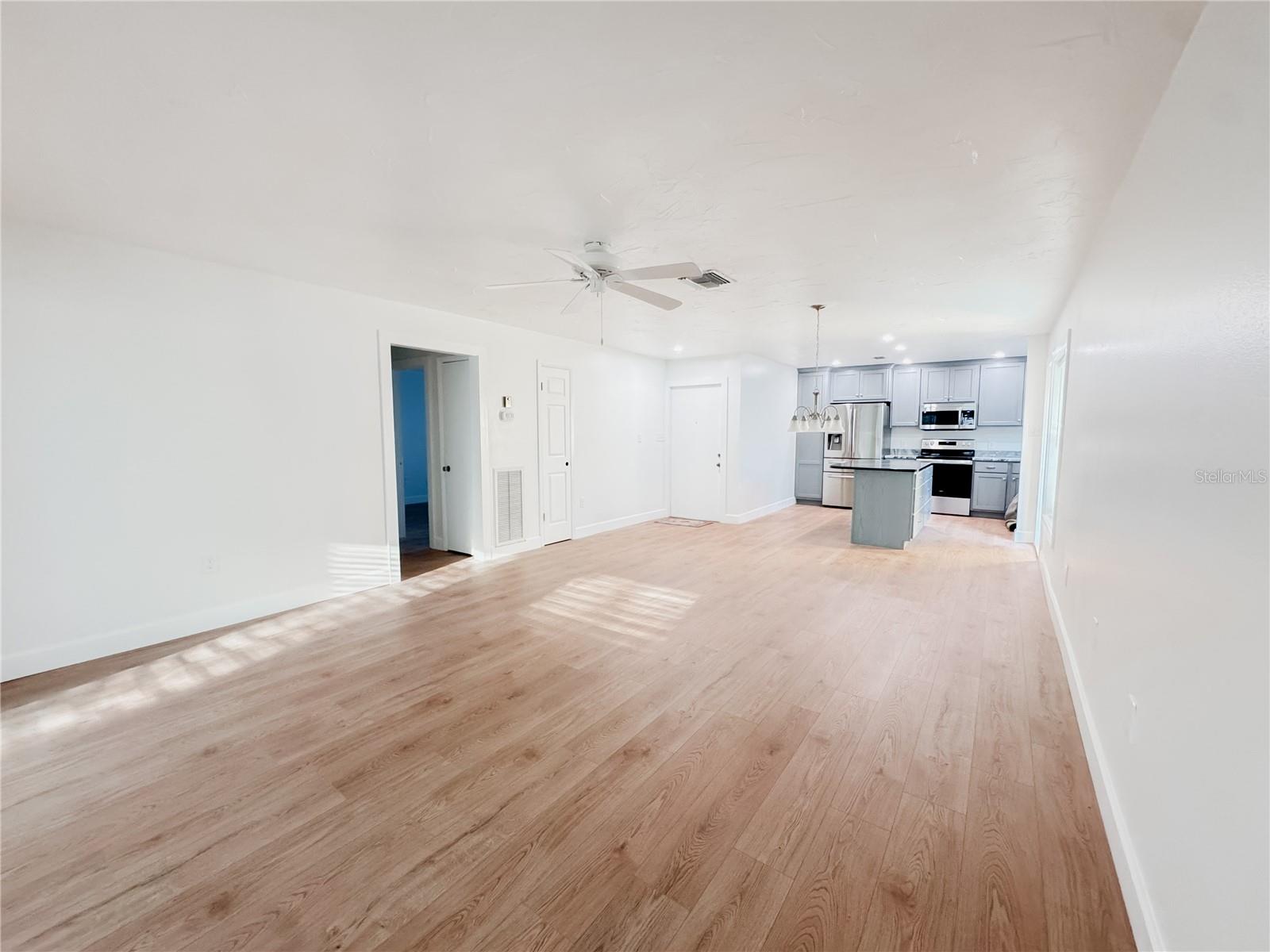 THE VILLAS AT CHRISTIAN RETREAT - Residential