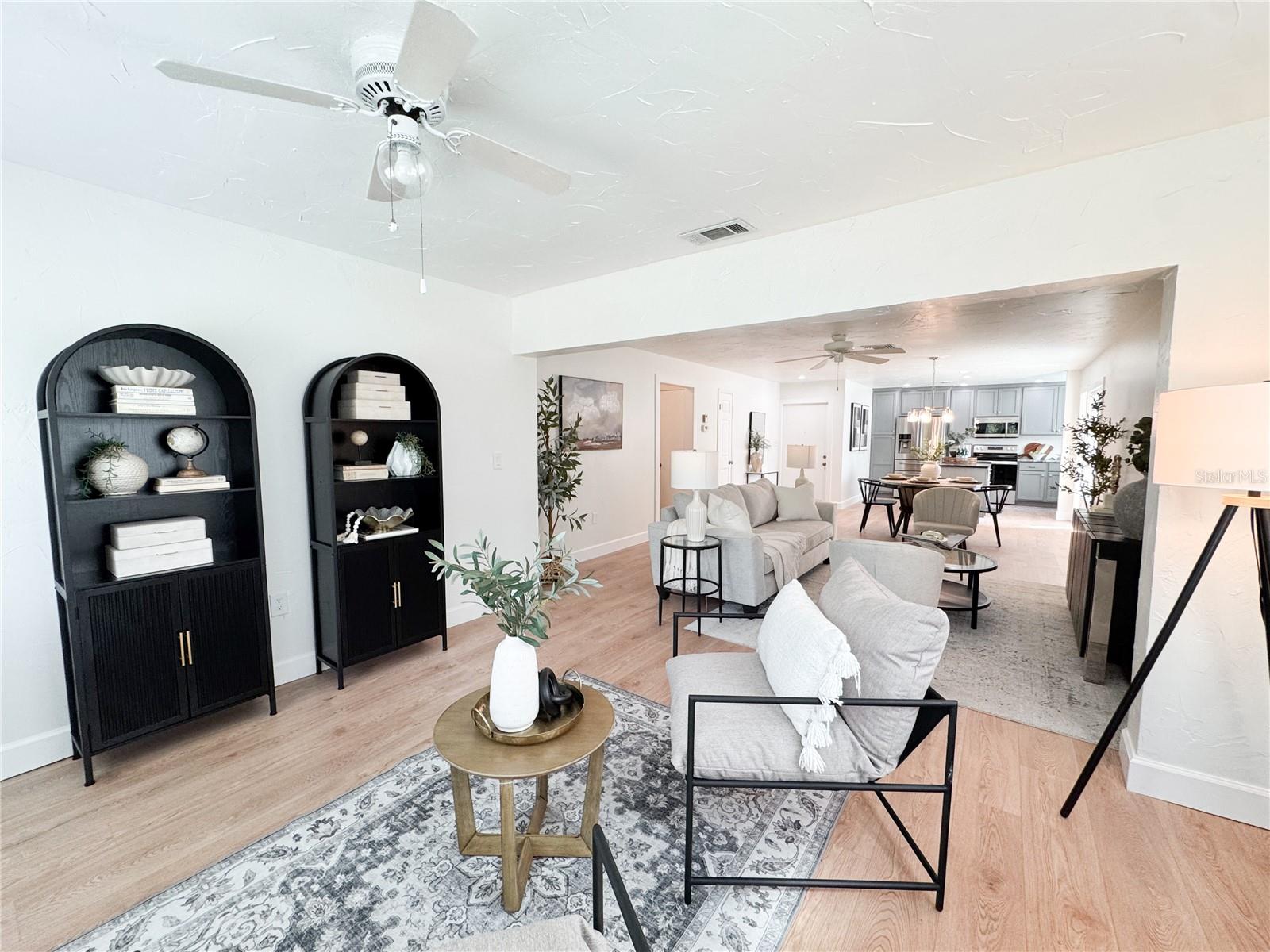 THE VILLAS AT CHRISTIAN RETREAT - Residential