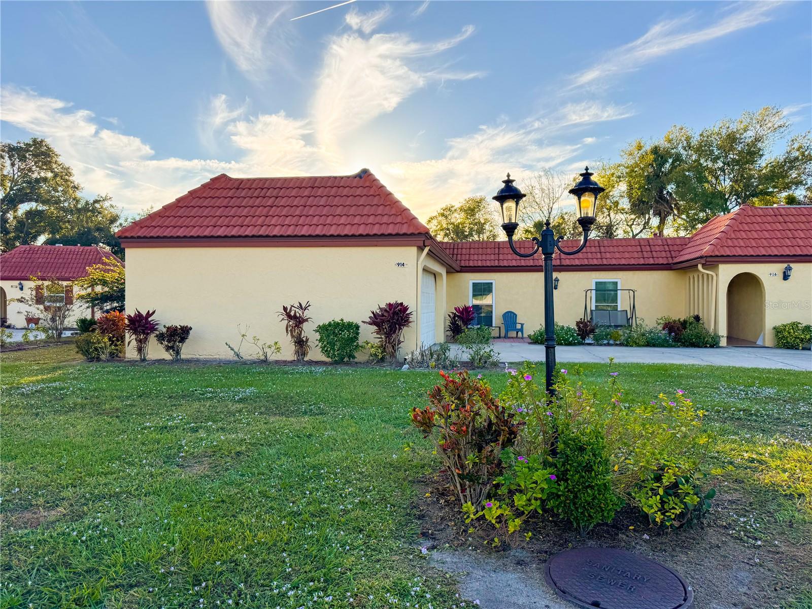 THE VILLAS AT CHRISTIAN RETREAT - Residential