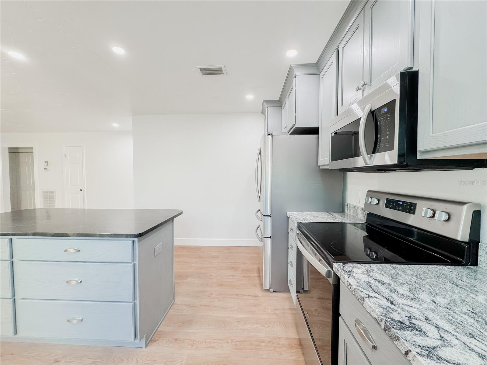 THE VILLAS AT CHRISTIAN RETREAT - Residential