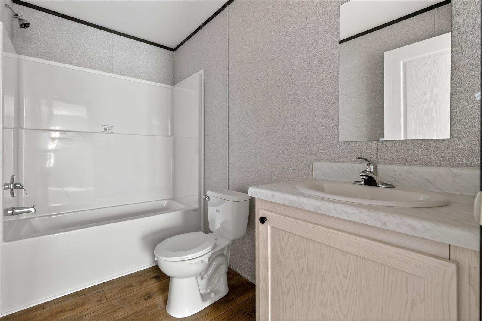 OAK RIDGE ESTATES - Residential