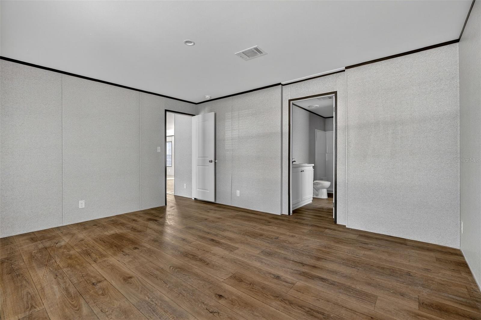 OAK RIDGE ESTATES - Residential