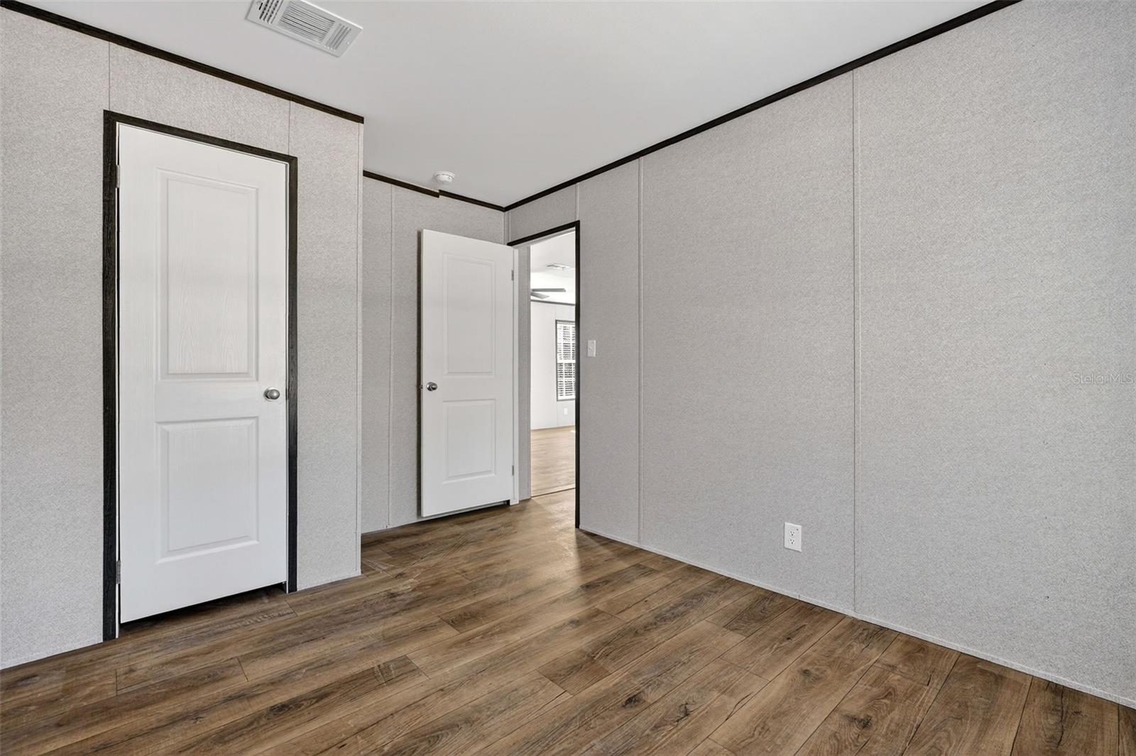 OAK RIDGE ESTATES - Residential