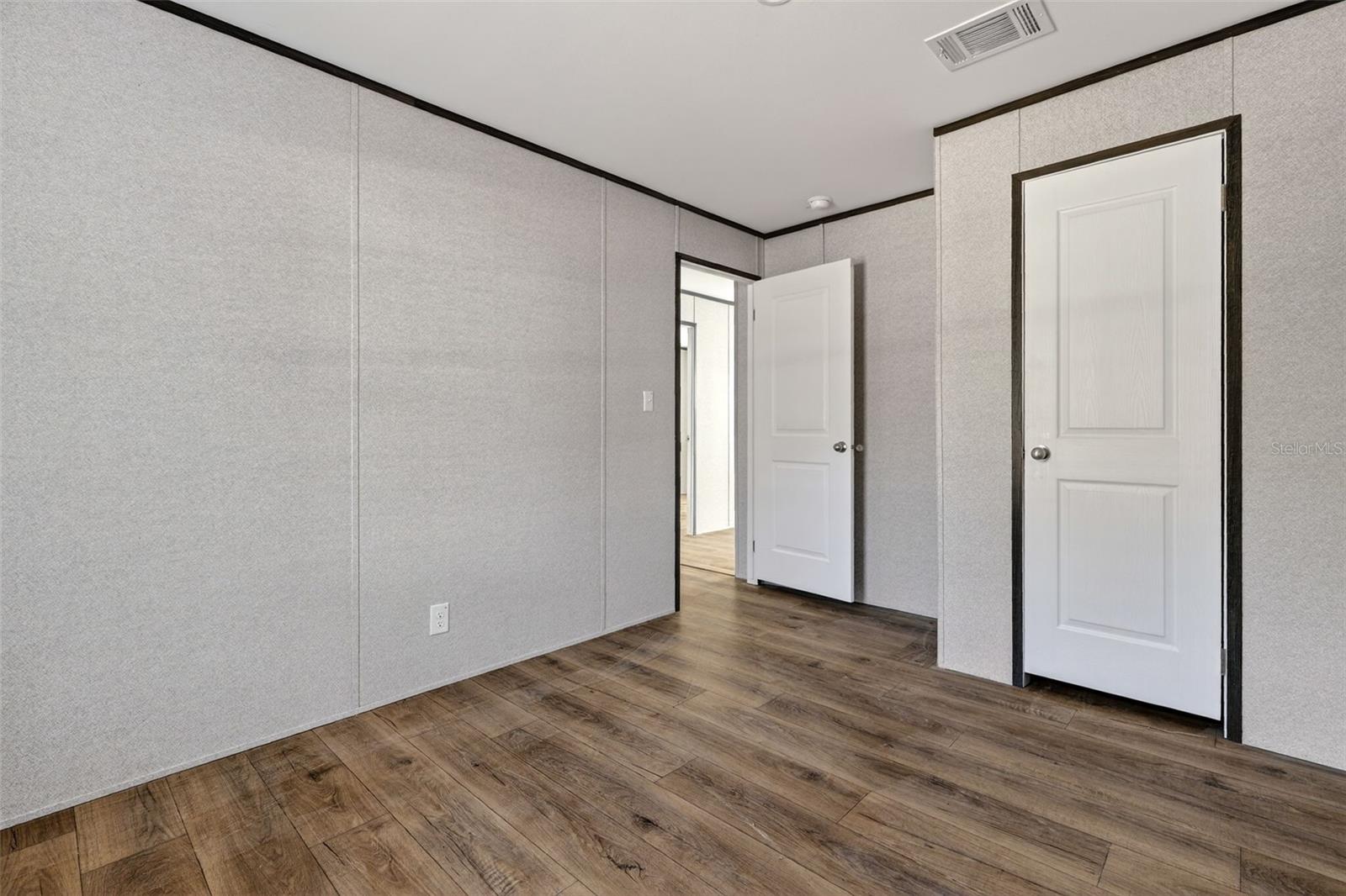 OAK RIDGE ESTATES - Residential