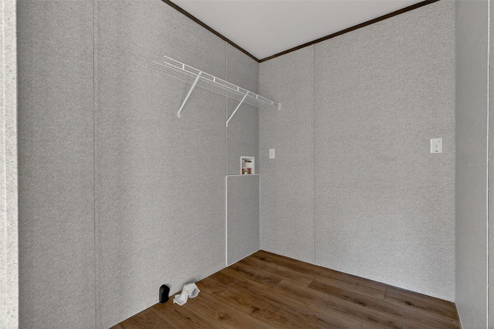 OAK RIDGE ESTATES - Residential