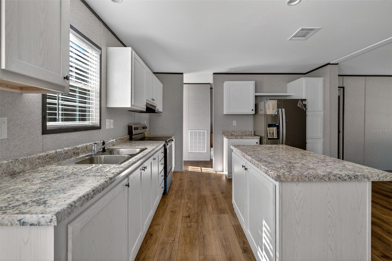 OAK RIDGE ESTATES - Residential