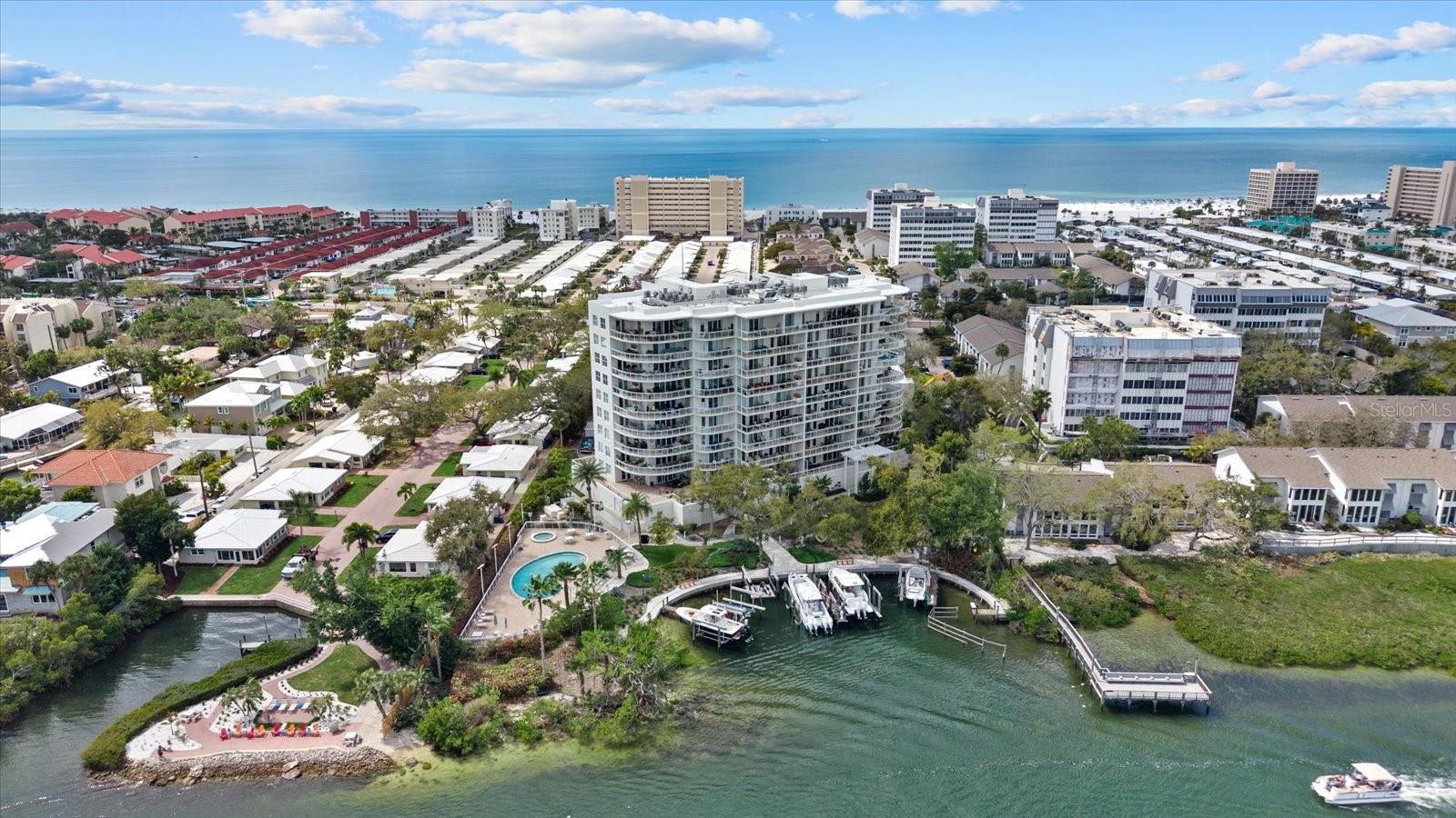 SUMMER COVE ON SIESTA - Residential