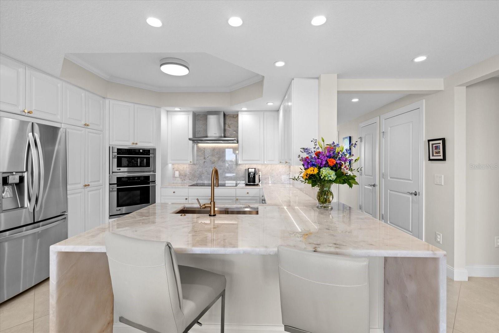 SUMMER COVE ON SIESTA - Residential