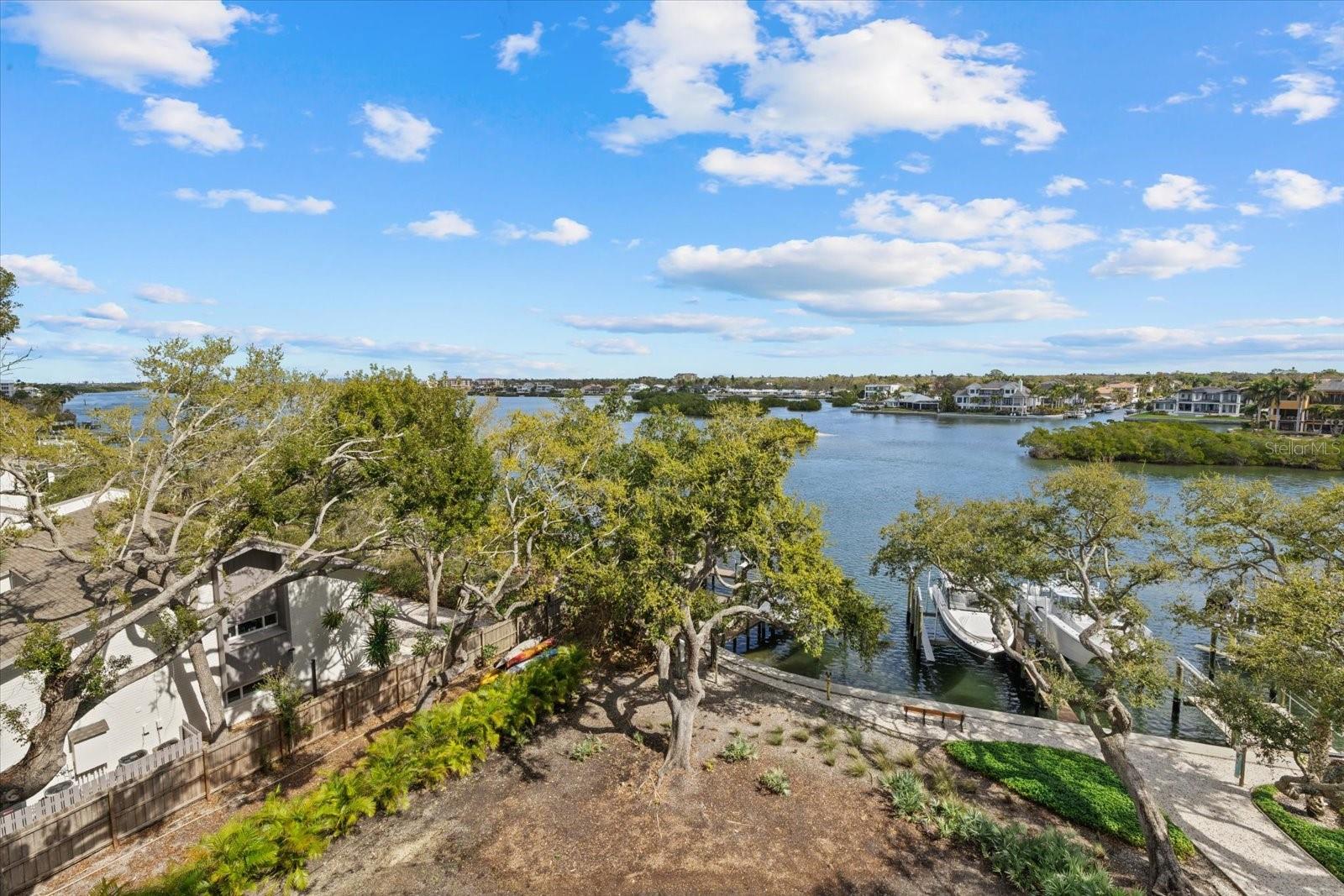 SUMMER COVE ON SIESTA - Residential