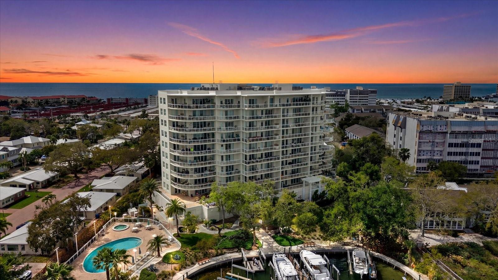 SUMMER COVE ON SIESTA - Residential