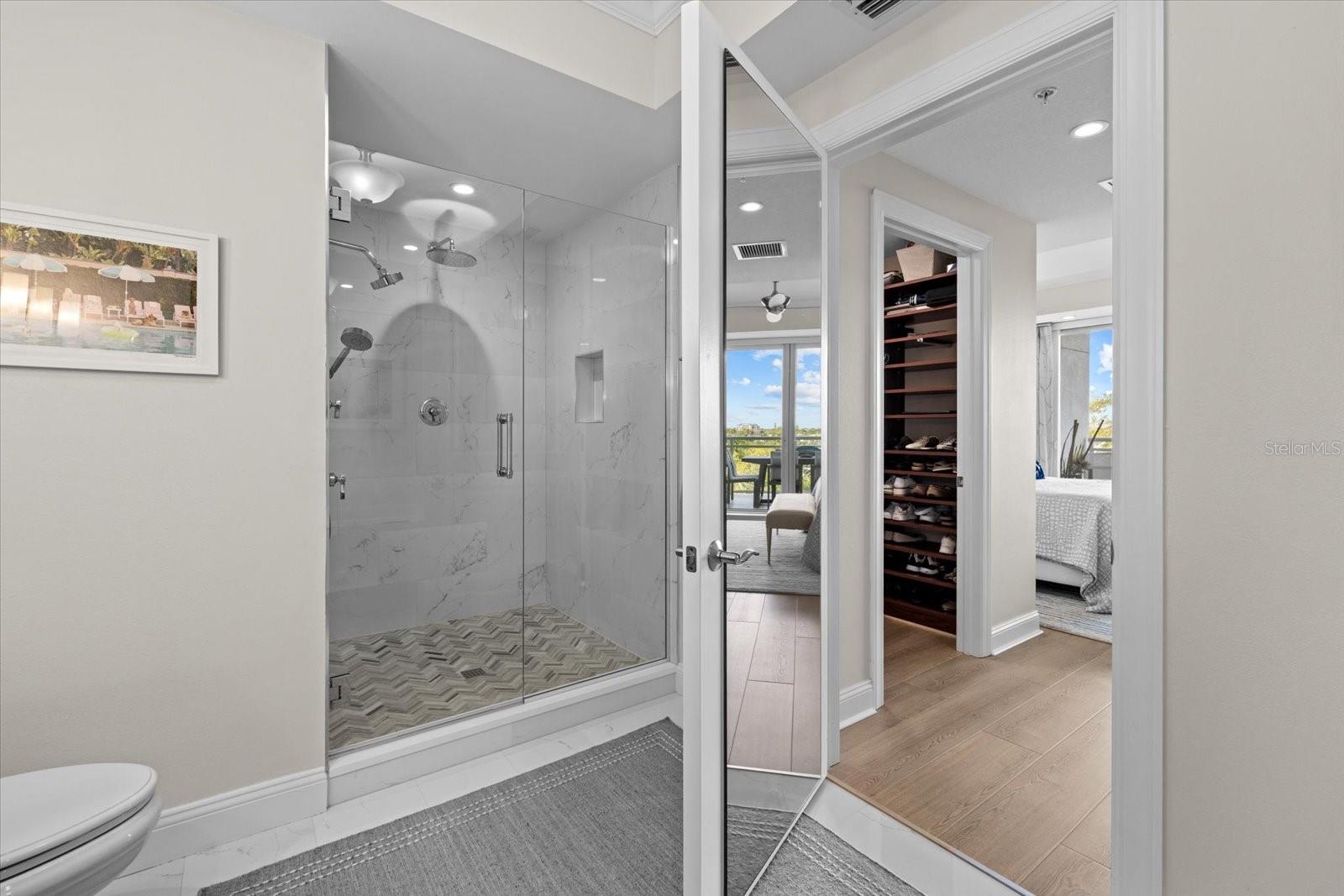 SUMMER COVE ON SIESTA - Residential