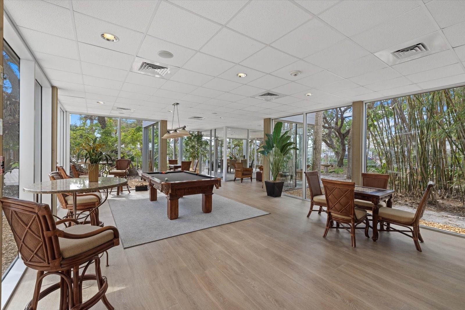 SUMMER COVE ON SIESTA - Residential