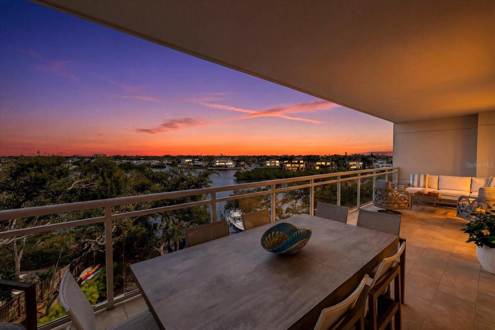 SUMMER COVE ON SIESTA - Residential