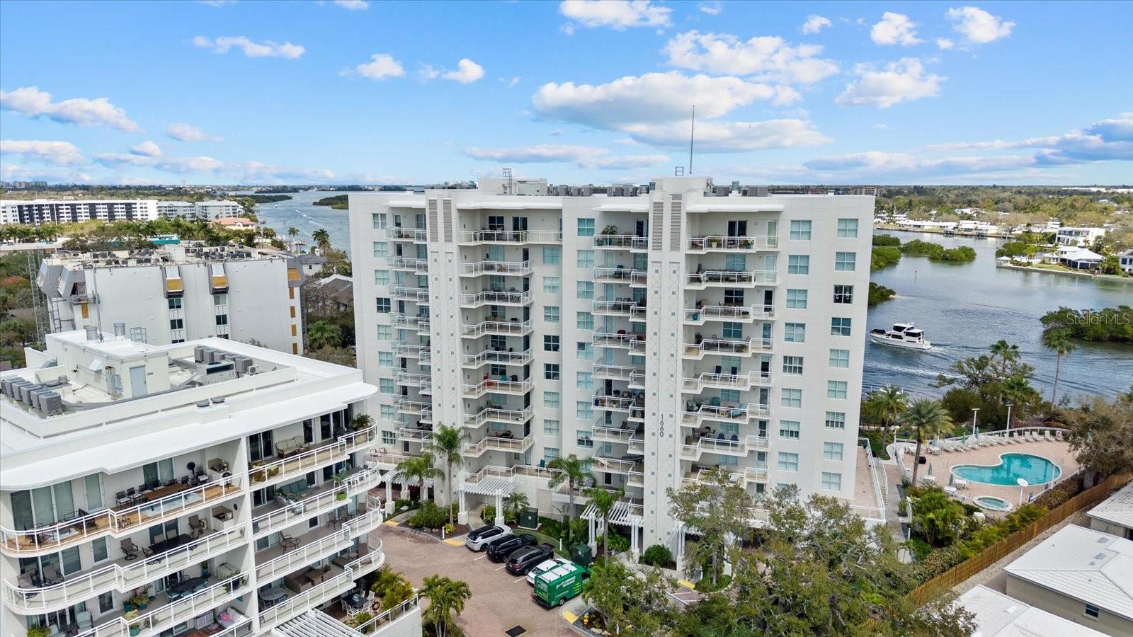 SUMMER COVE ON SIESTA - Residential