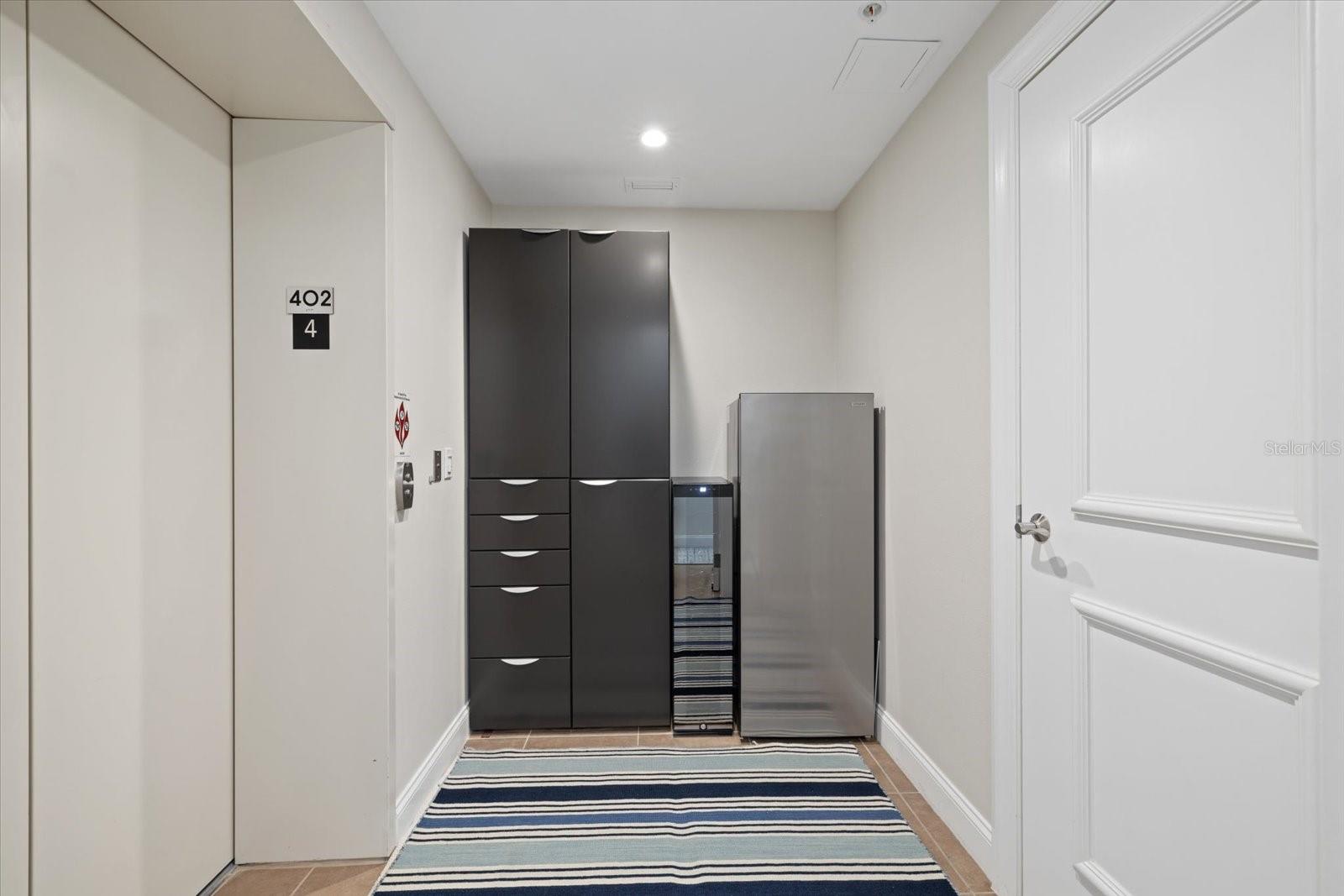 SUMMER COVE ON SIESTA - Residential